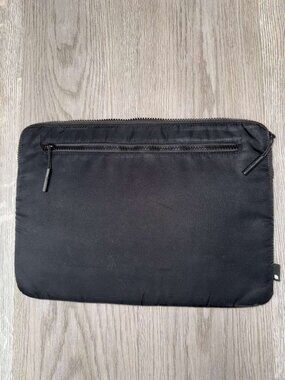 Incase Black Nylon Laptop Sleeve - Faux Fur Lining - Fits MacBook Air / Pro 13"